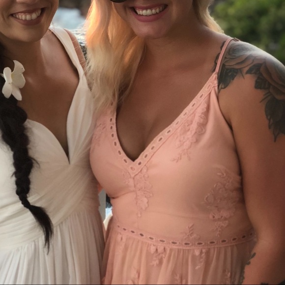 Socialite Embroidered Maxi Dress - Picture 4 of 16